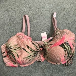 Victoria’s Secret Pink Date Lightly Lined Bra